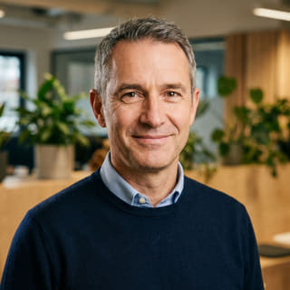 James Mitchell, præsenteret som CEO hos Stærk Vækstelse, i et profilbillede